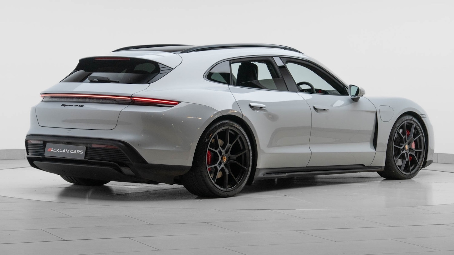 Used Porsche Taycan 2022 for sale - 76366513: Photo 6
