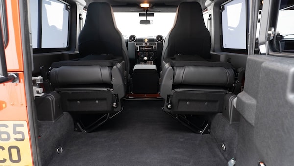 Used Land Rover Defender 90 2016 for sale - 76221751: Photo 14