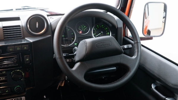Used Land Rover Defender 90 2016 for sale - 76221751: Photo 19