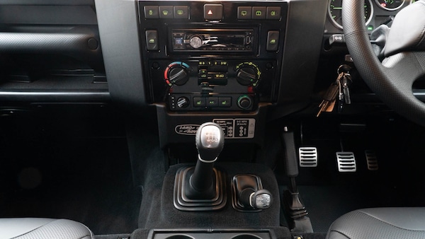 Used Land Rover Defender 90 2016 for sale - 76221751: Photo 20