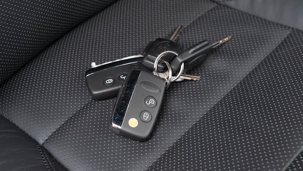 Used Land Rover Defender 90 2016 for sale - 76221751: Photo 30