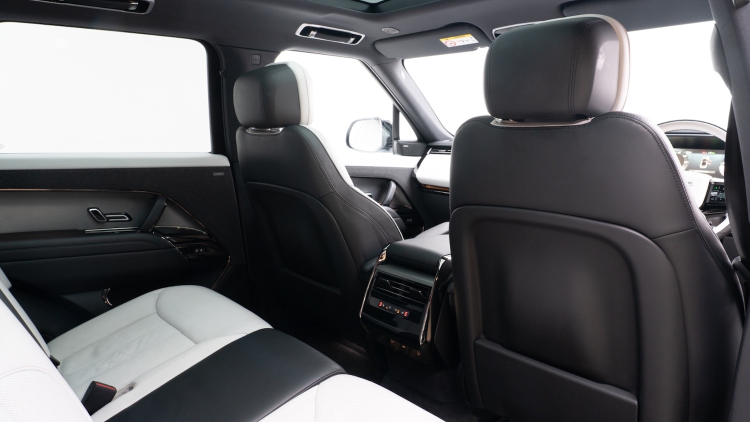 Used Land Rover Range Rover Sport 2023 for sale - 76466532: Photo 18