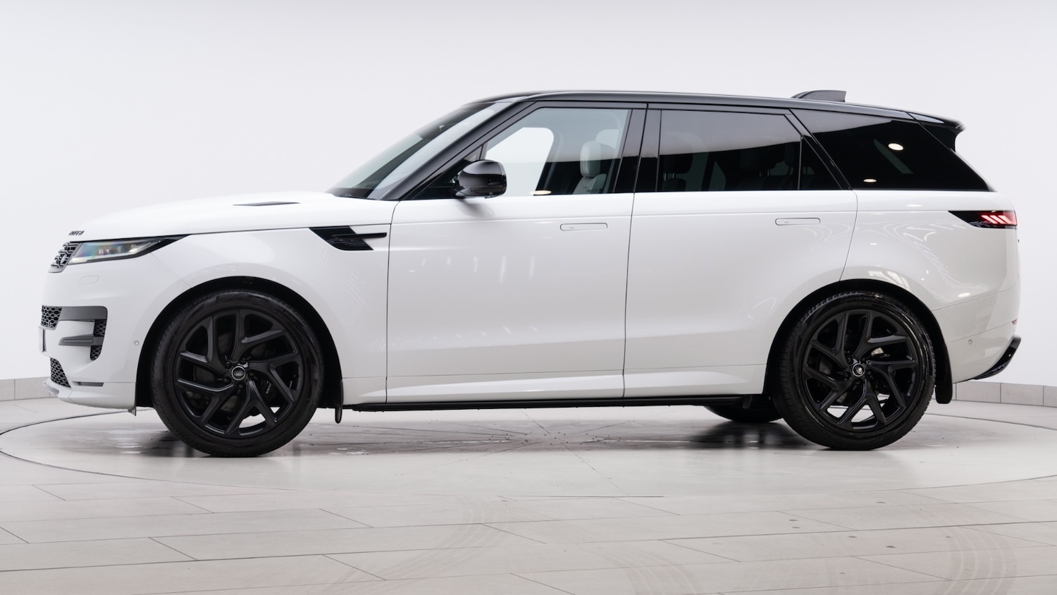 Used Land Rover Range Rover Sport 2023 for sale - 76466532: Photo 30