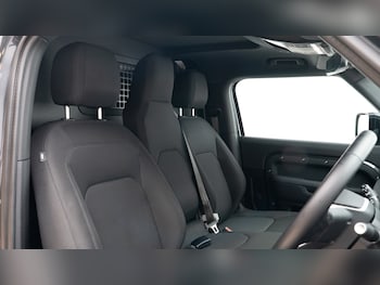 Used Land Rover Defender 90 2024 for sale - 75558756: Photo