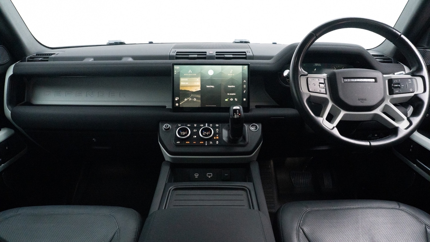 Used Land Rover Defender 2021 for sale - 76428180: Photo 2