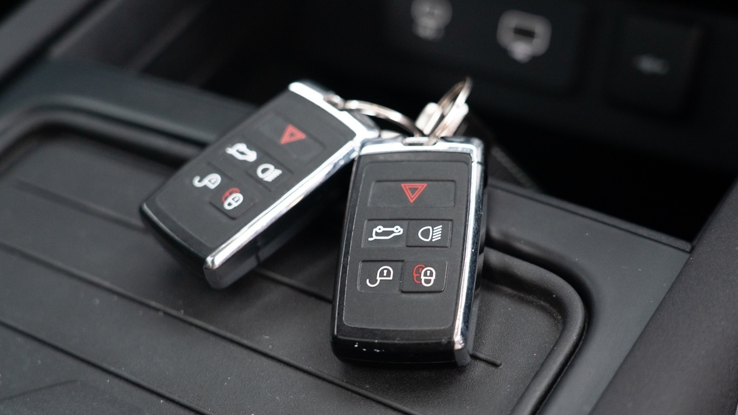 Used Land Rover Defender 2021 for sale - 76428180: Photo 25