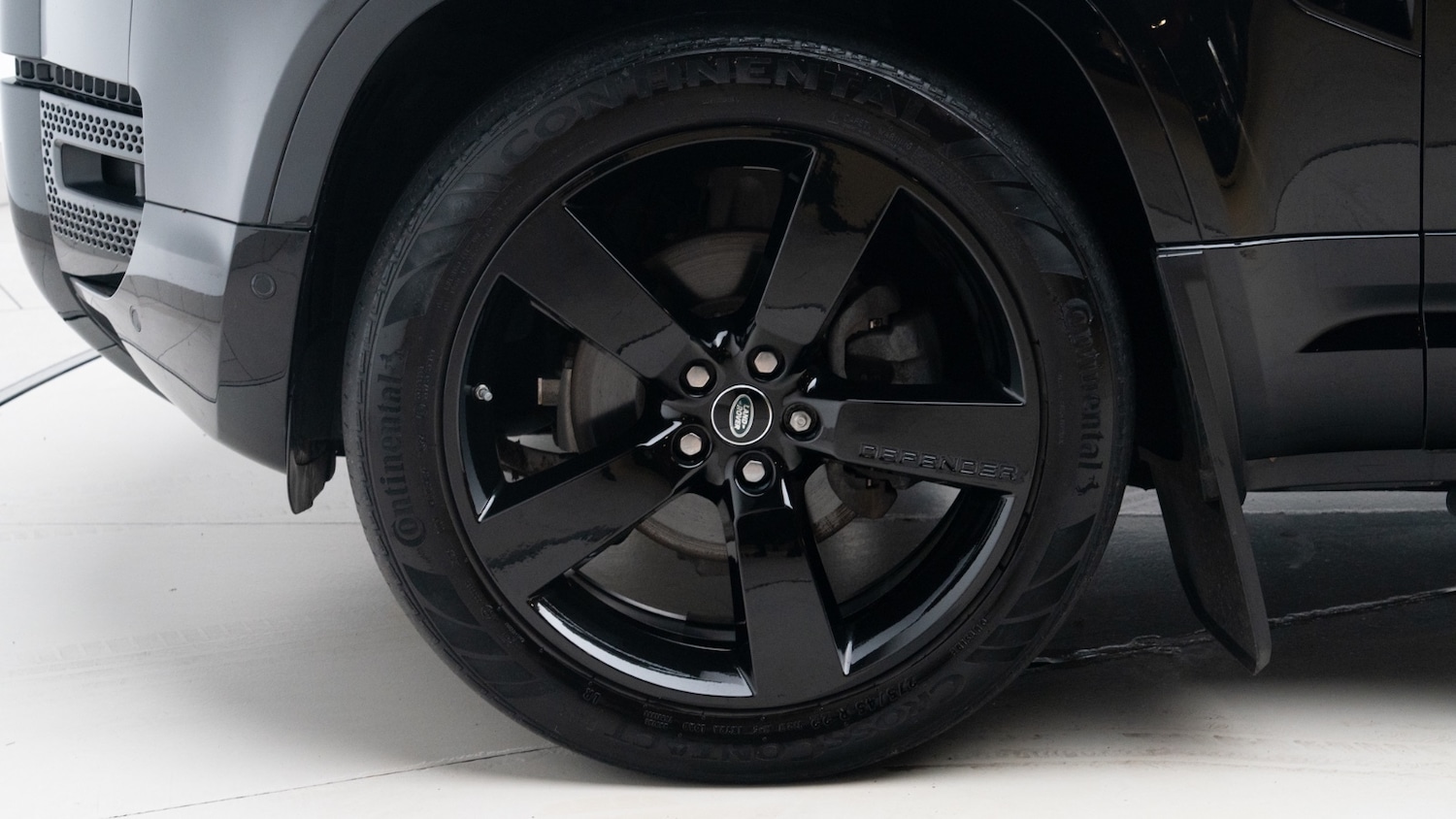 Used Land Rover Defender 2021 for sale - 76428180: Photo 30