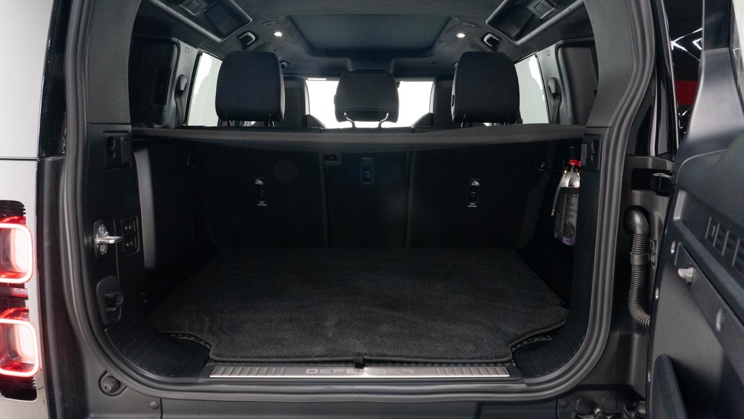 Used Land Rover Defender 2025 for sale - 77877539: Photo 12