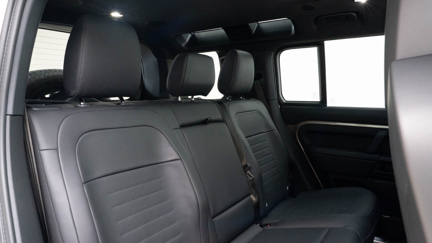 Used Land Rover Defender 2025 for sale - 77877539: Photo 15