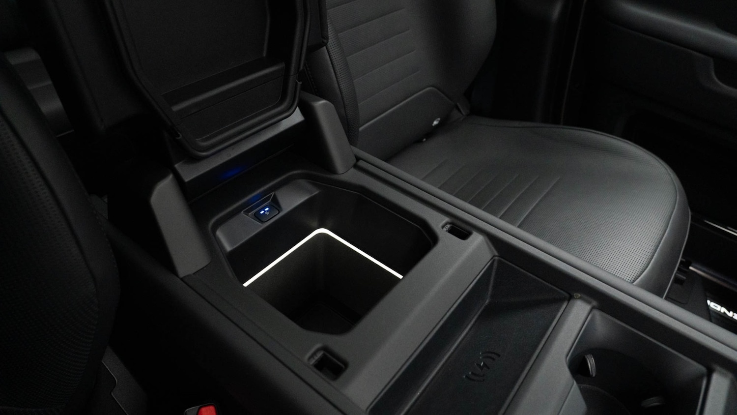 Used Land Rover Defender 2025 for sale - 77877539: Photo 27