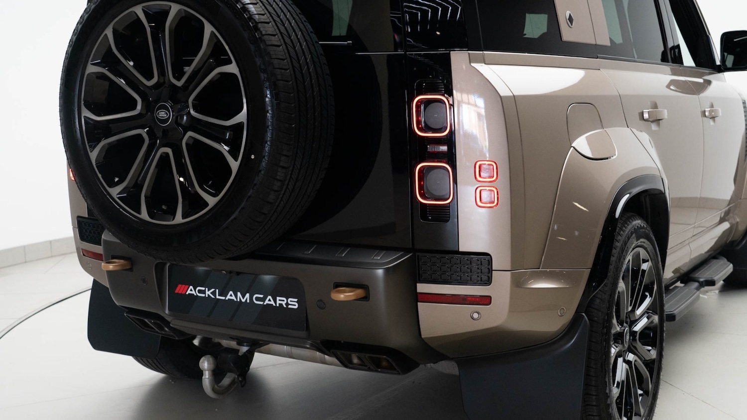 Used Land Rover Defender 2025 for sale - 77877539: Photo 37