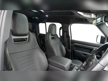 Used Land Rover Defender 2025 for sale - 77877539: Photo