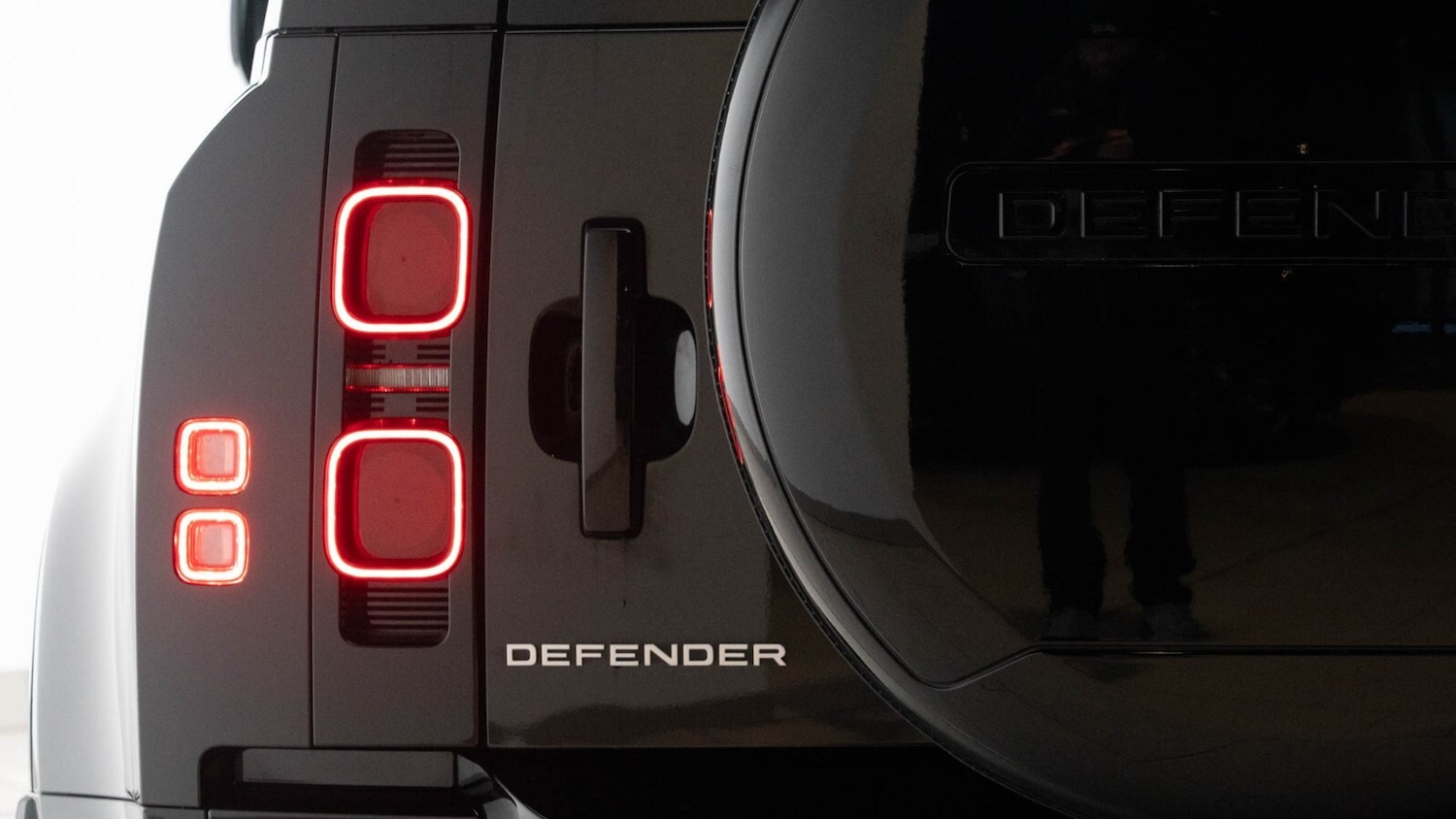 Used Land Rover Defender 2025 for sale - 76664527: Photo 10