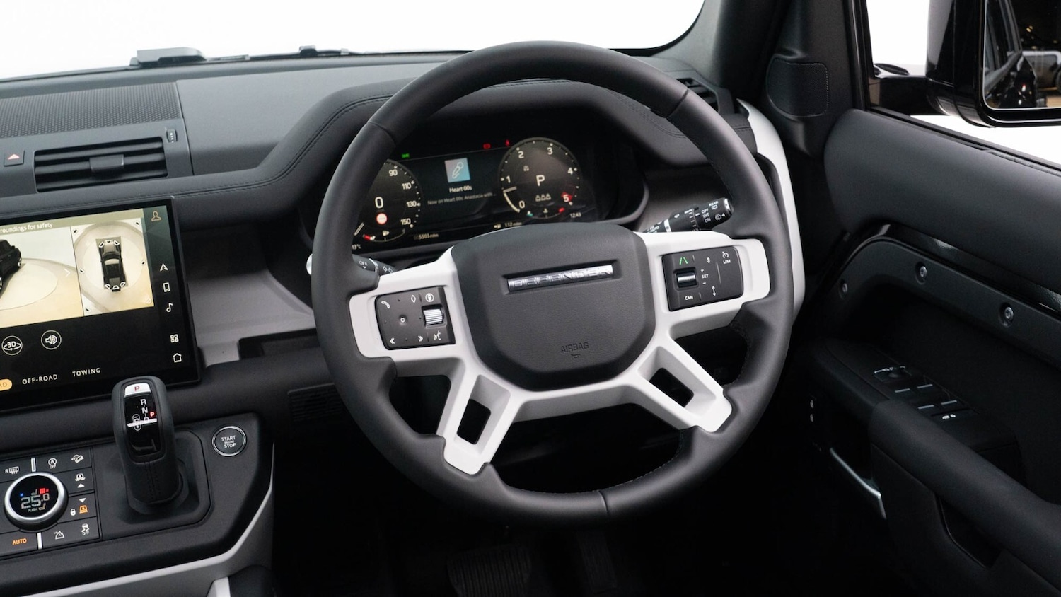 Used Land Rover Defender 2025 for sale - 76664527: Photo 25