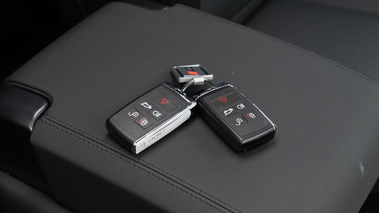 Used Land Rover Defender 2025 for sale - 76664527: Photo 29