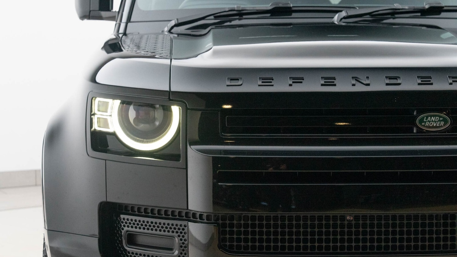 Used Land Rover Defender 2025 for sale - 76664527: Photo 7