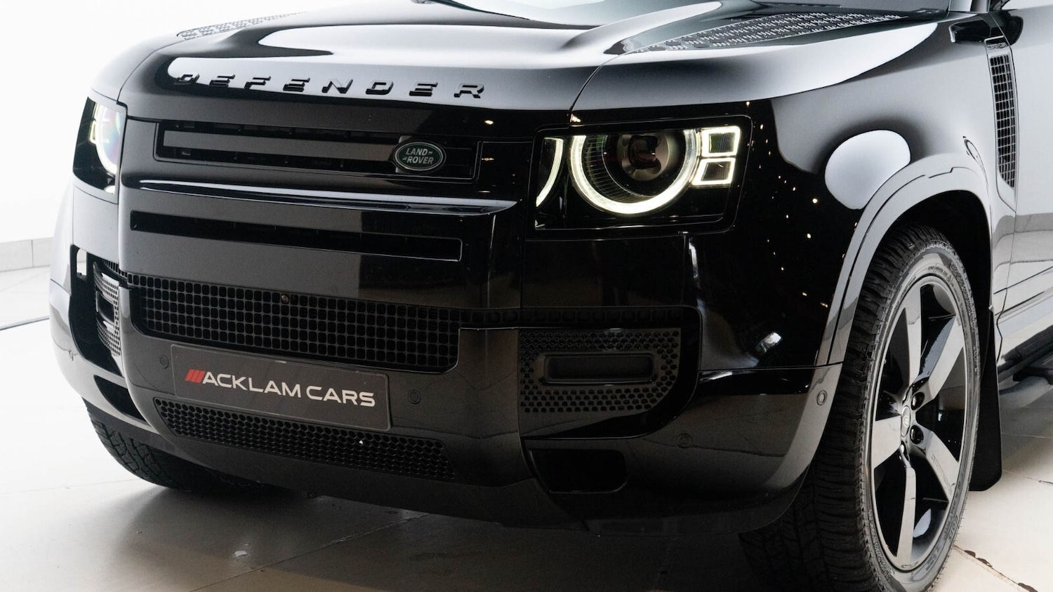 Used Land Rover Defender 2025 for sale - 76664527: Photo 8