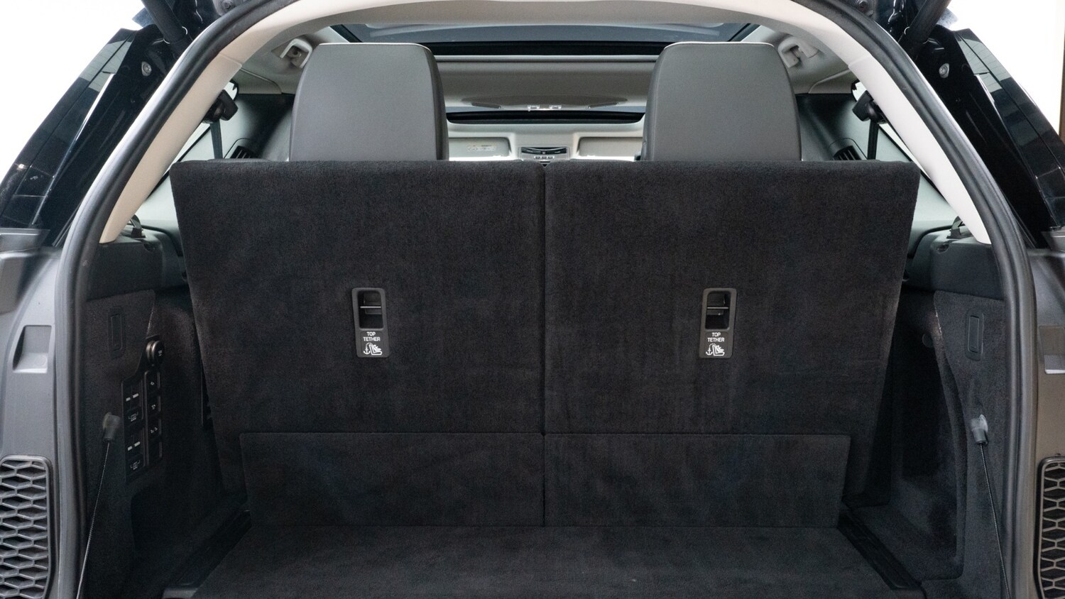 Used Land Rover Discovery 2019 for sale - 76888862: Photo 15