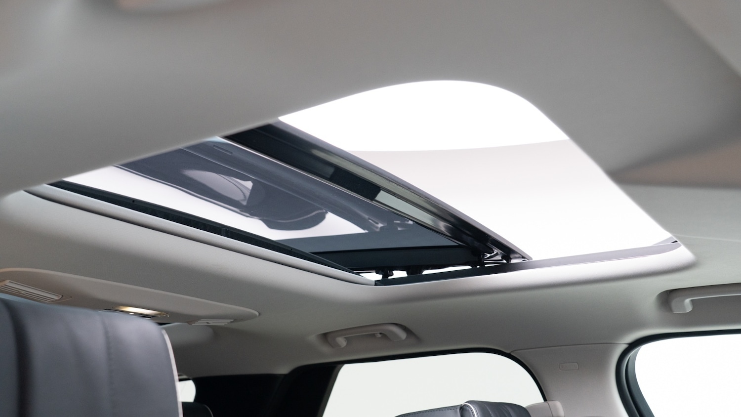 Used Land Rover Discovery 2019 for sale - 76888862: Photo 37