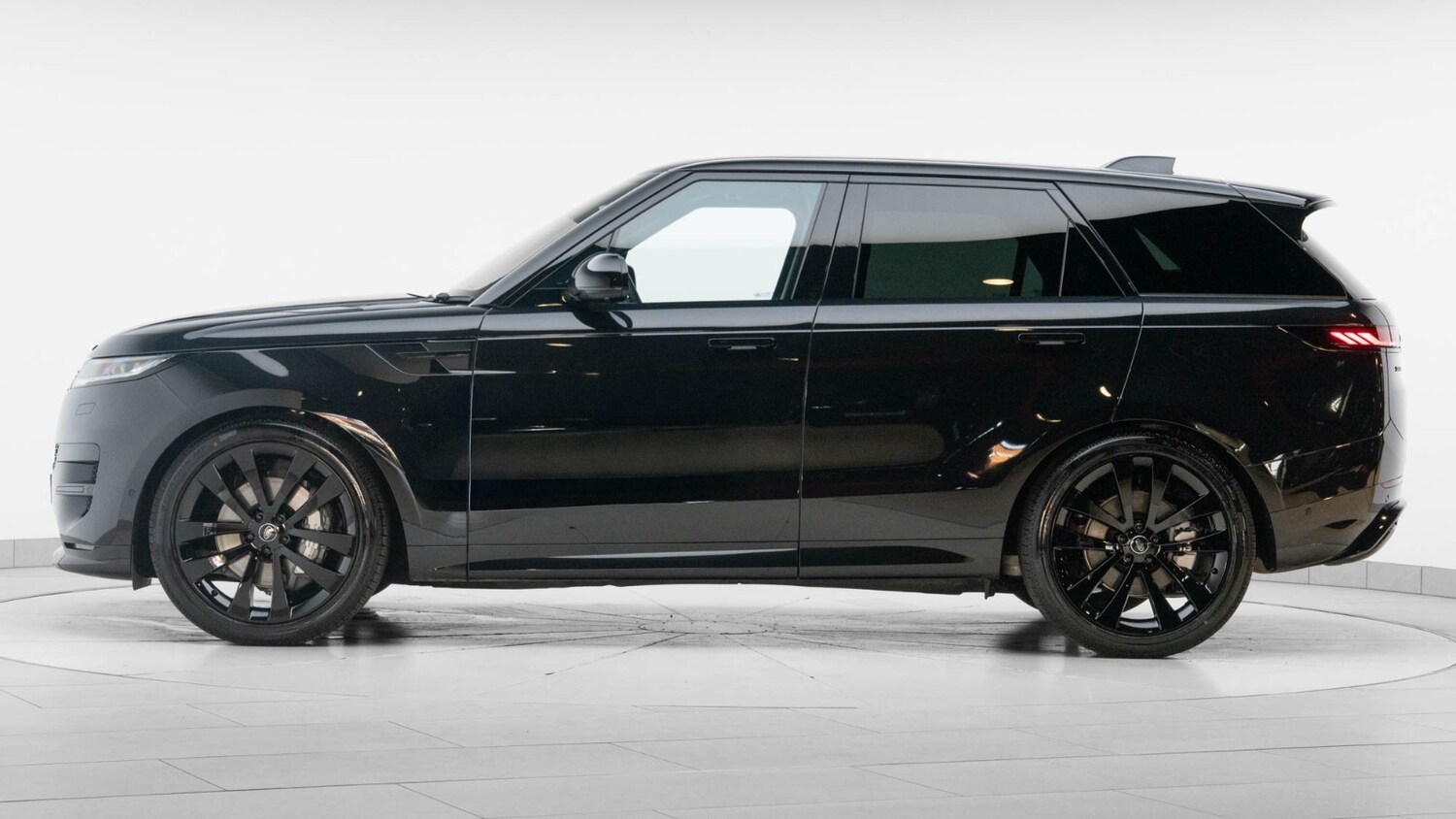 Used Land Rover Range Rover Sport 2025 for sale - 76704361: Photo 4