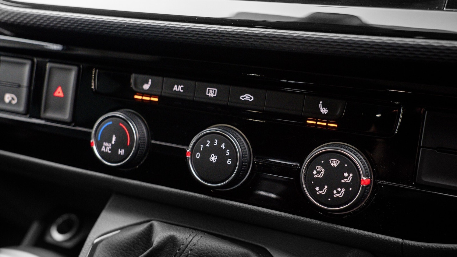 Used Volkswagen Transporter 2021 for sale - 76766261: Photo 24