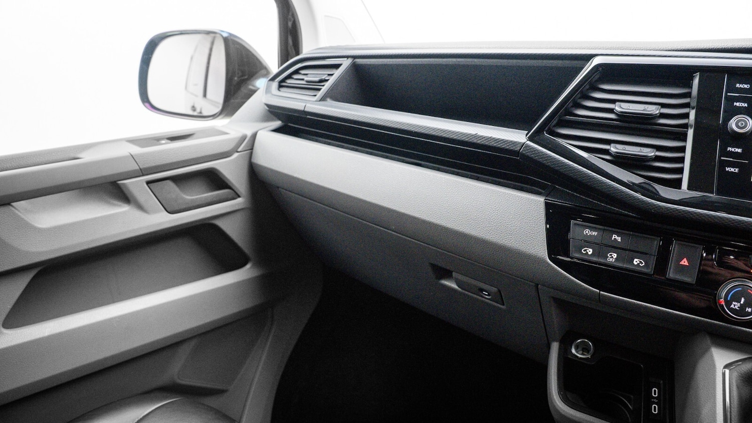 Used Volkswagen Transporter 2021 for sale - 76766261: Photo 26