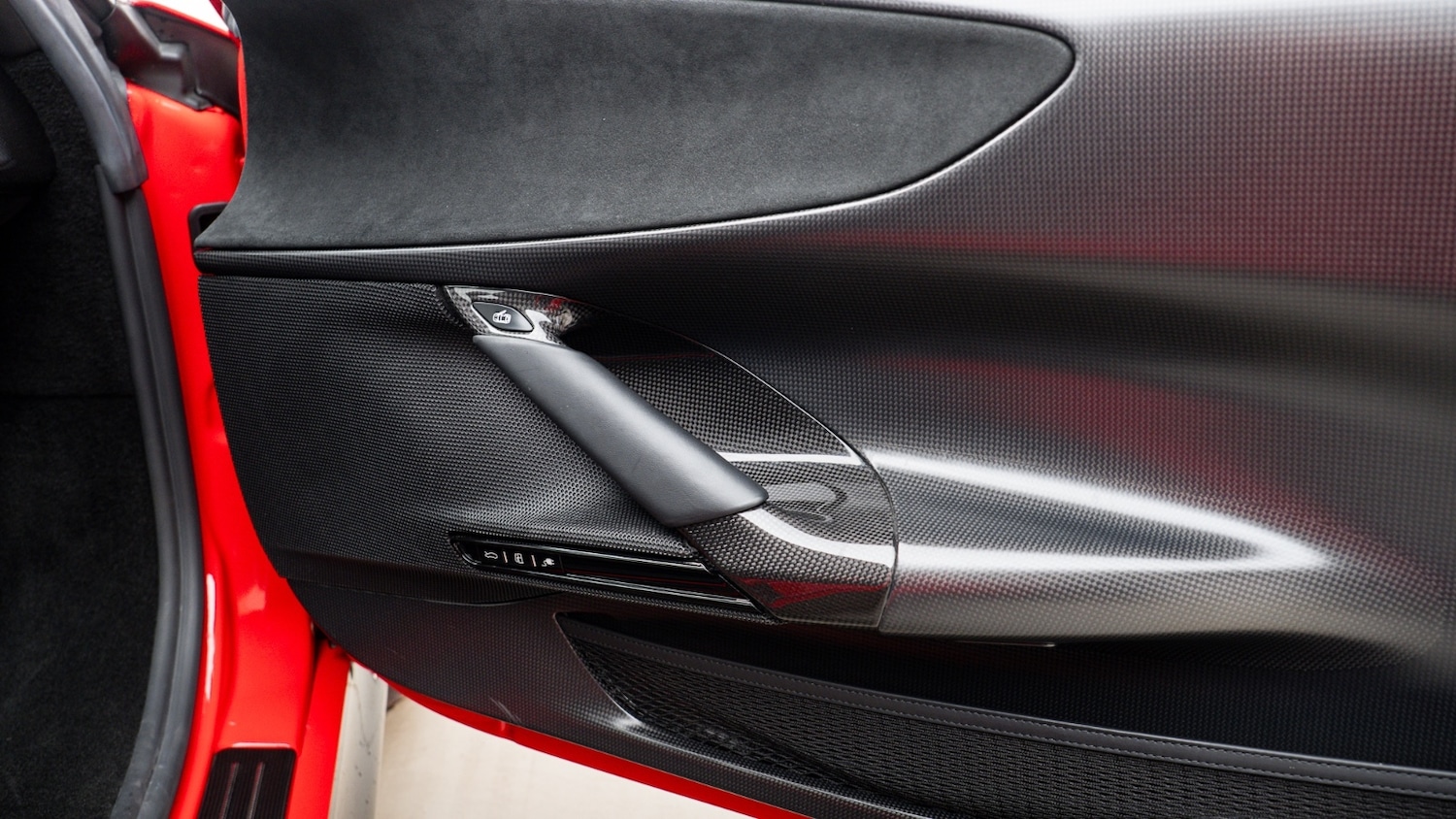 Used Ferrari SF90 Assetto Fiorano 2021 for sale - 77333089: Photo 14