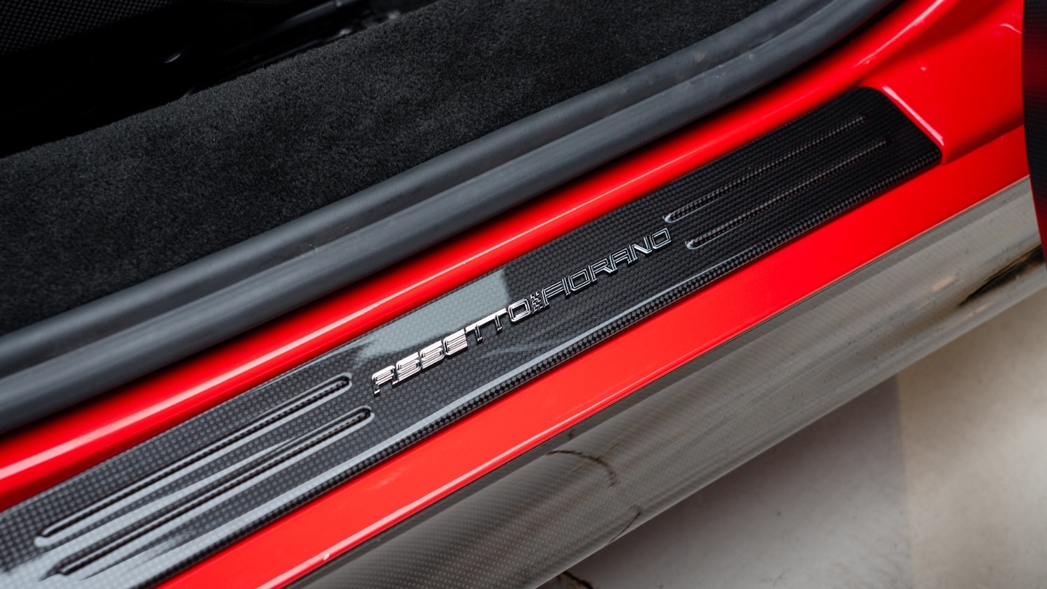 Used Ferrari SF90 Assetto Fiorano 2021 for sale - 77333089: Photo 15