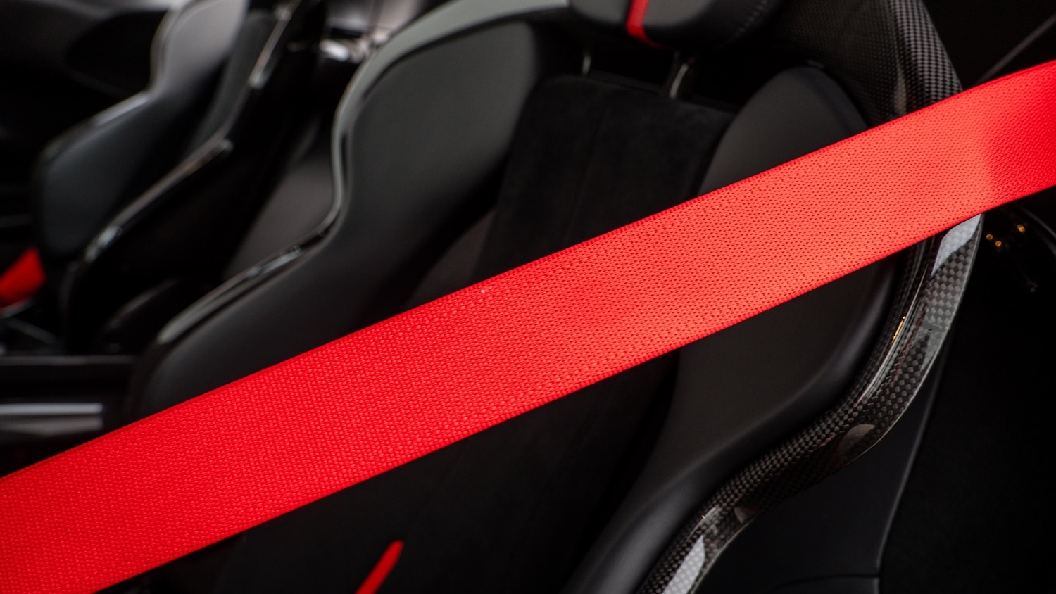 Used Ferrari SF90 Assetto Fiorano 2021 for sale - 77333089: Photo 43