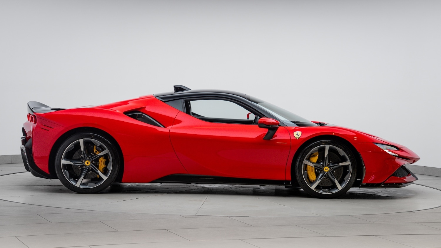 Used Ferrari SF90 Assetto Fiorano 2021 for sale - 77333089: Photo 6