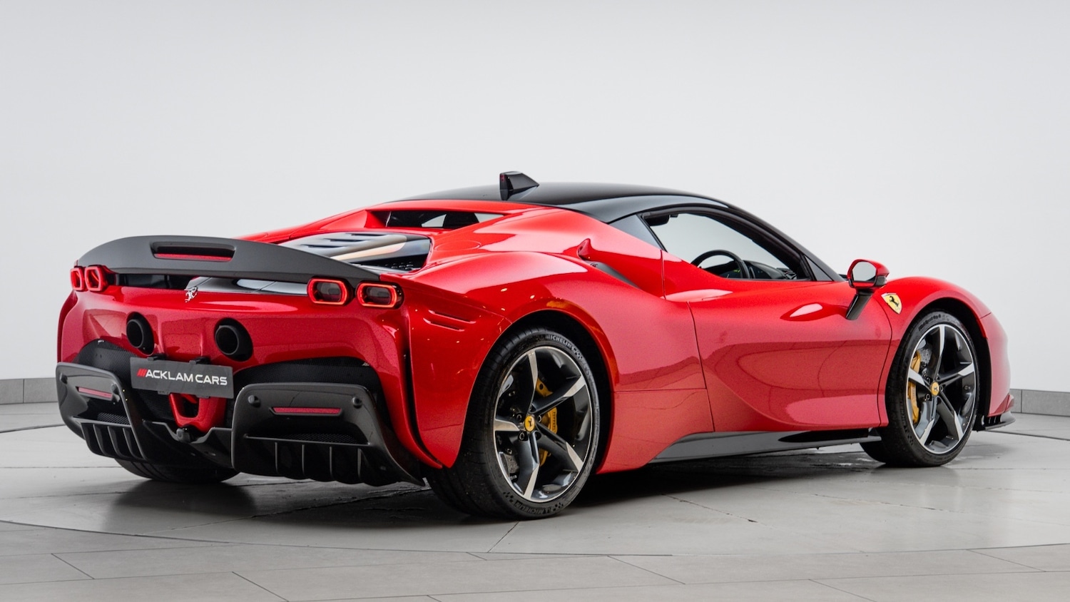 Used Ferrari SF90 Assetto Fiorano 2021 for sale - 77333089: Photo 7