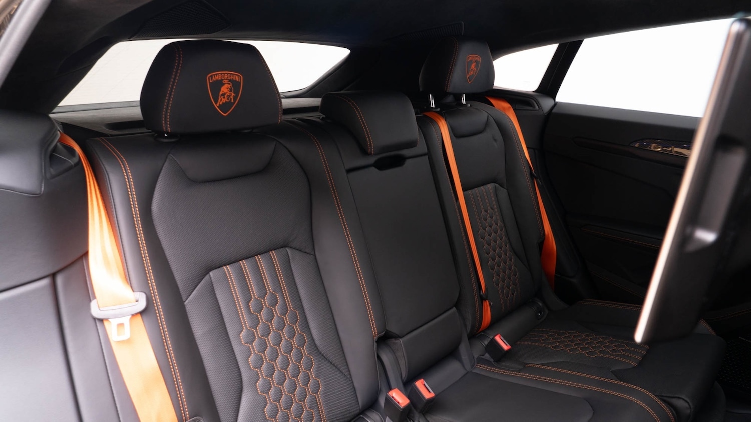 Used Lamborghini Urus 2025 for sale - 77640713: Photo 18