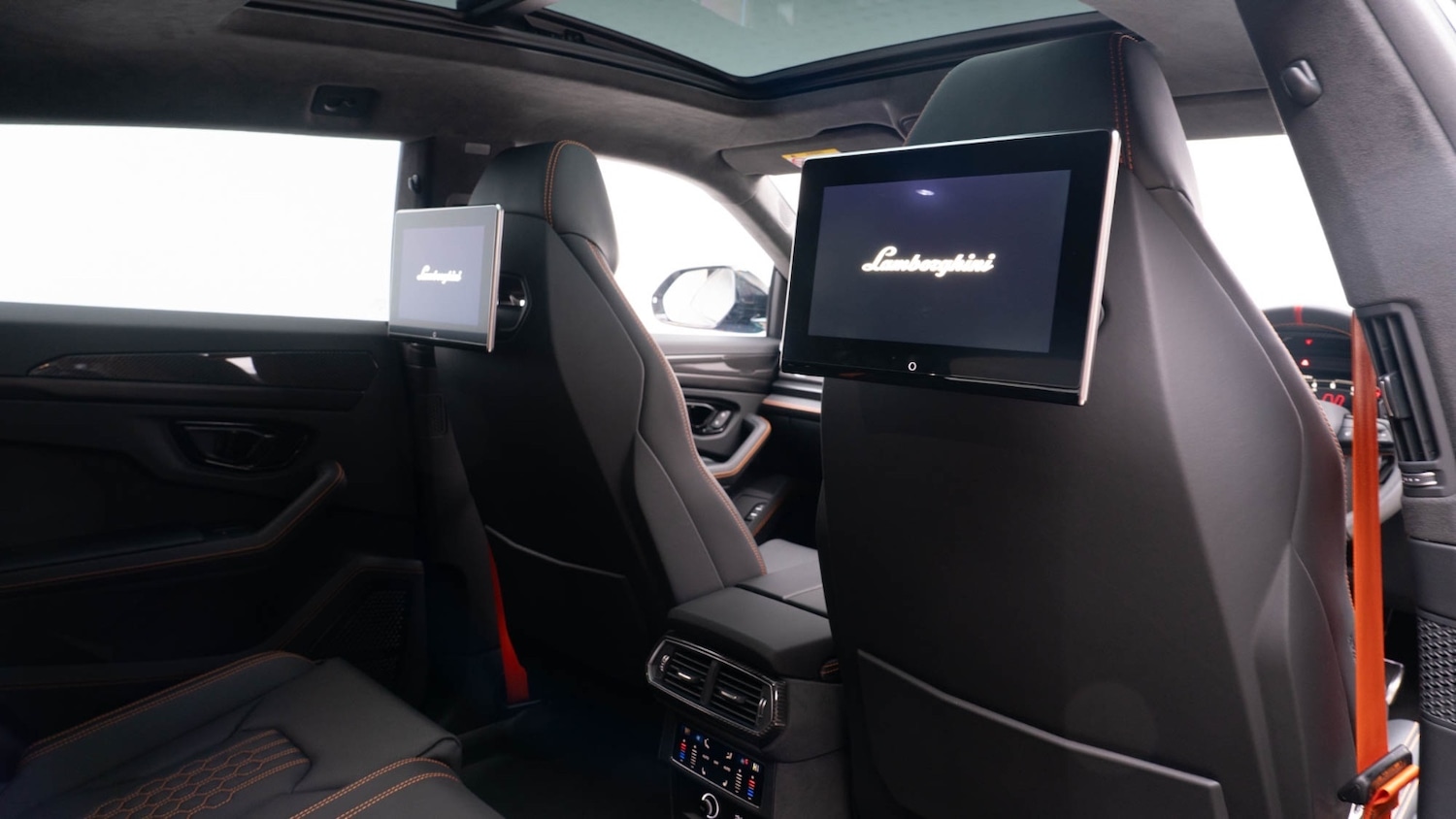 Used Lamborghini Urus 2025 for sale - 77640713: Photo 19