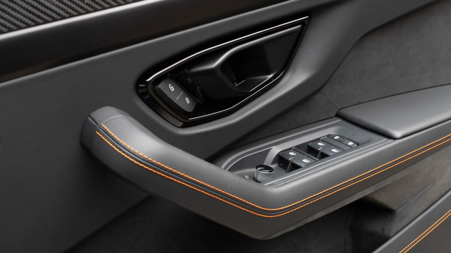 Used Lamborghini Urus 2025 for sale - 77640713: Photo 40