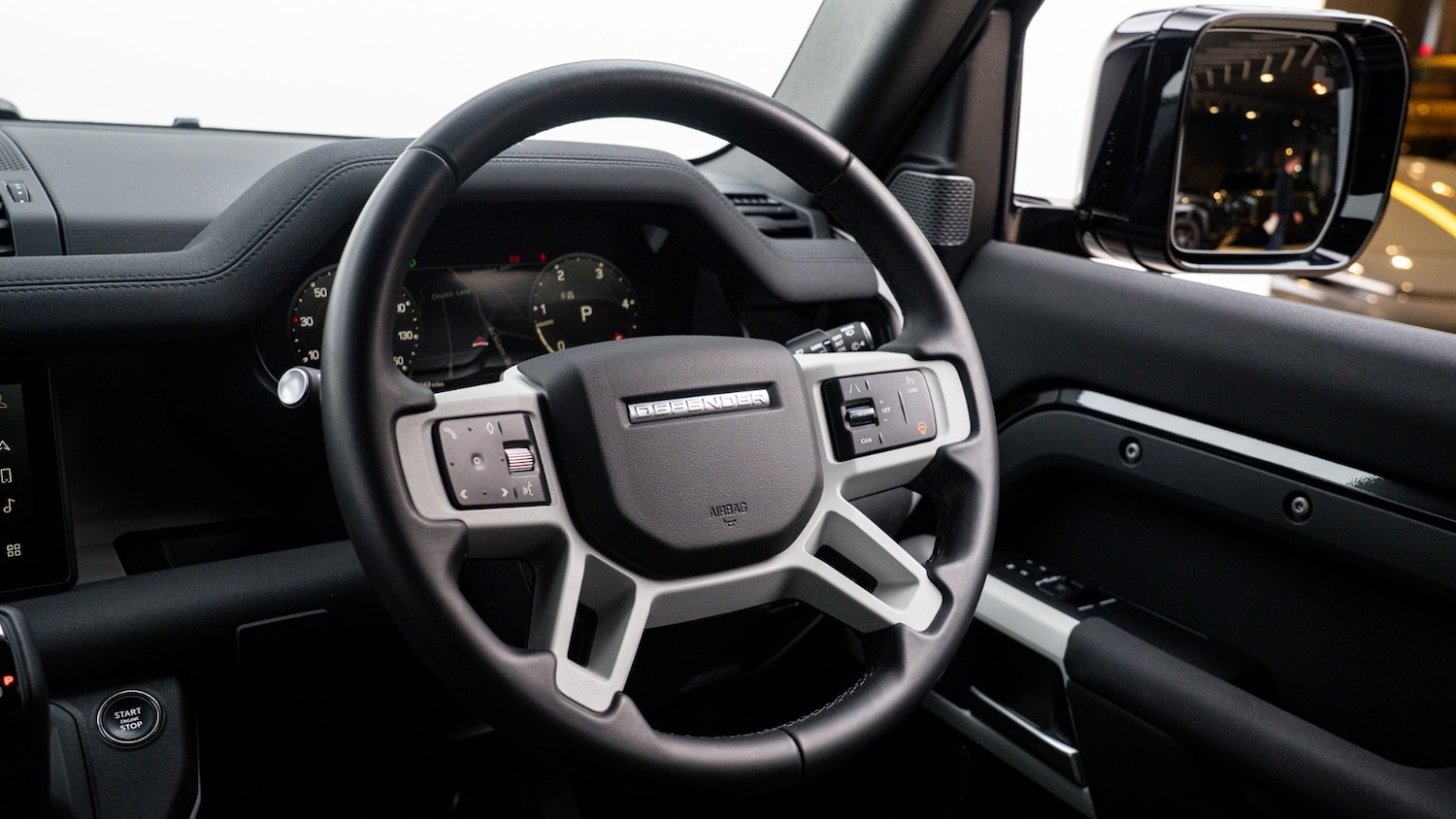 Used Land Rover Defender 2023 for sale - 76921711: Photo 21