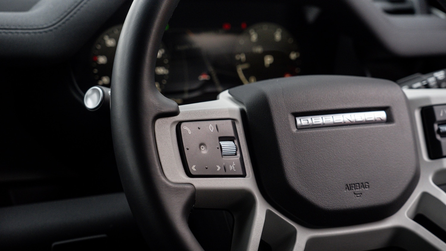 Used Land Rover Defender 2023 for sale - 76921711: Photo 22