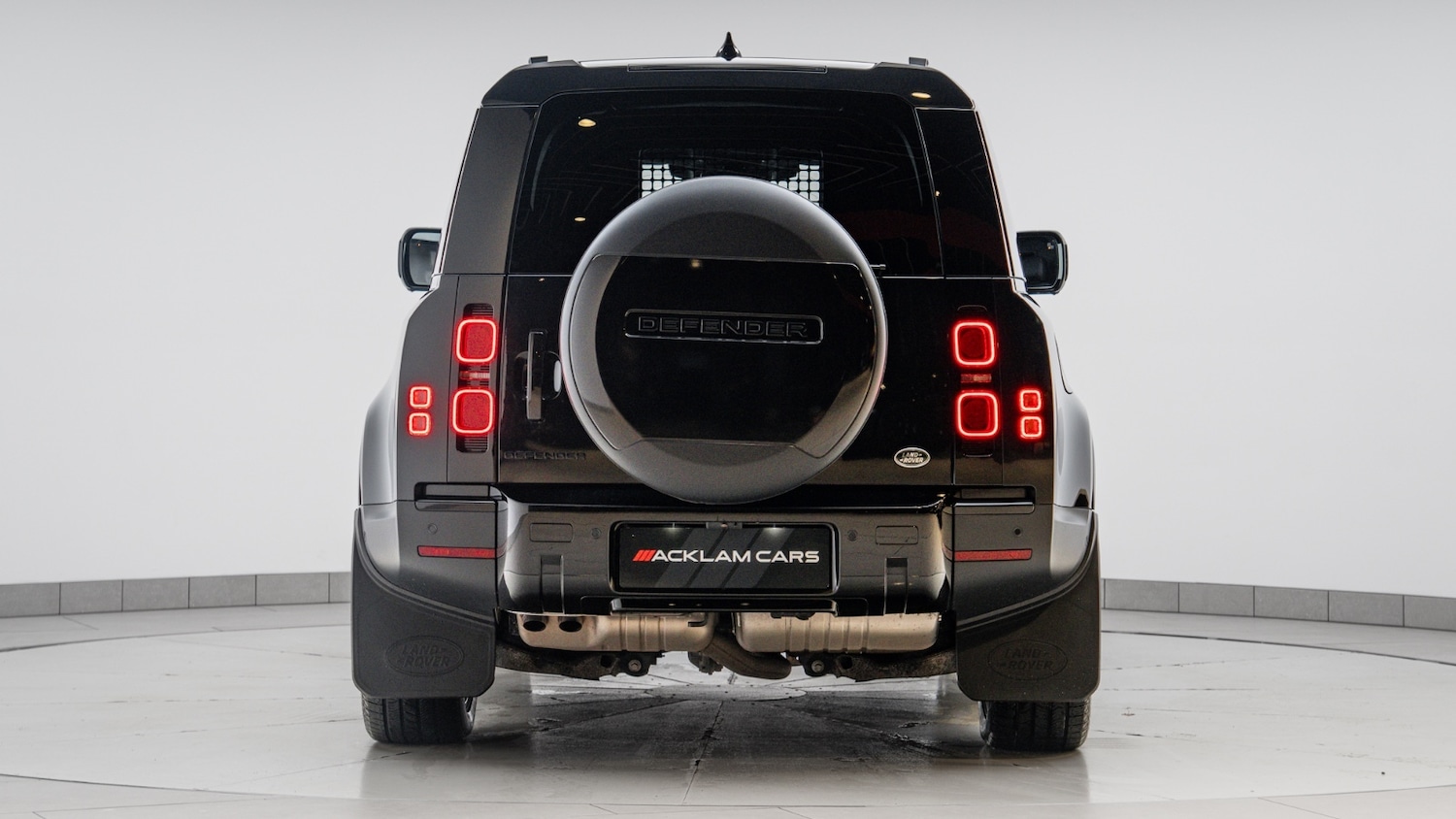 Used Land Rover Defender 2023 for sale - 76921711: Photo 25