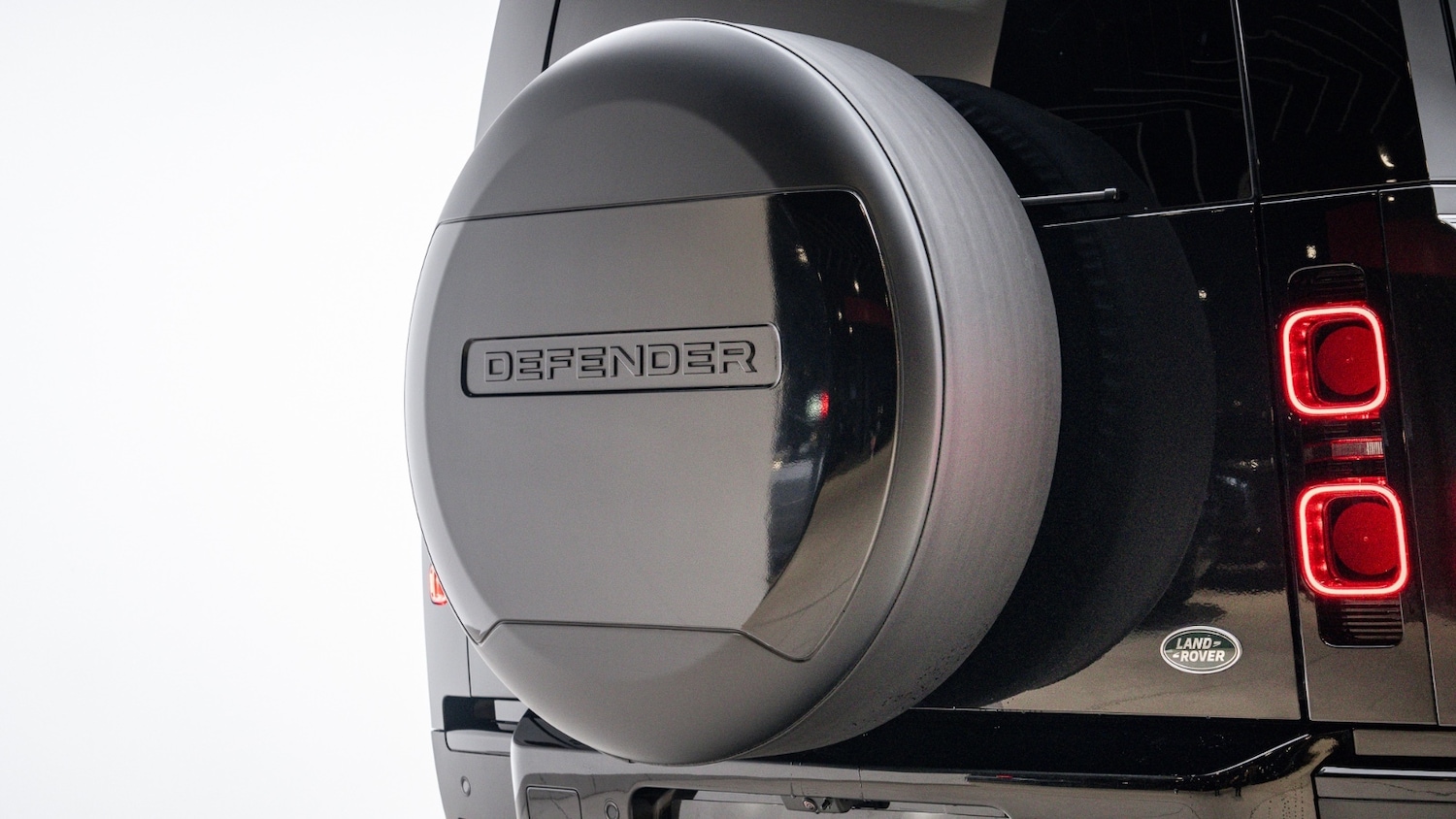 Used Land Rover Defender 2023 for sale - 76921711: Photo 28