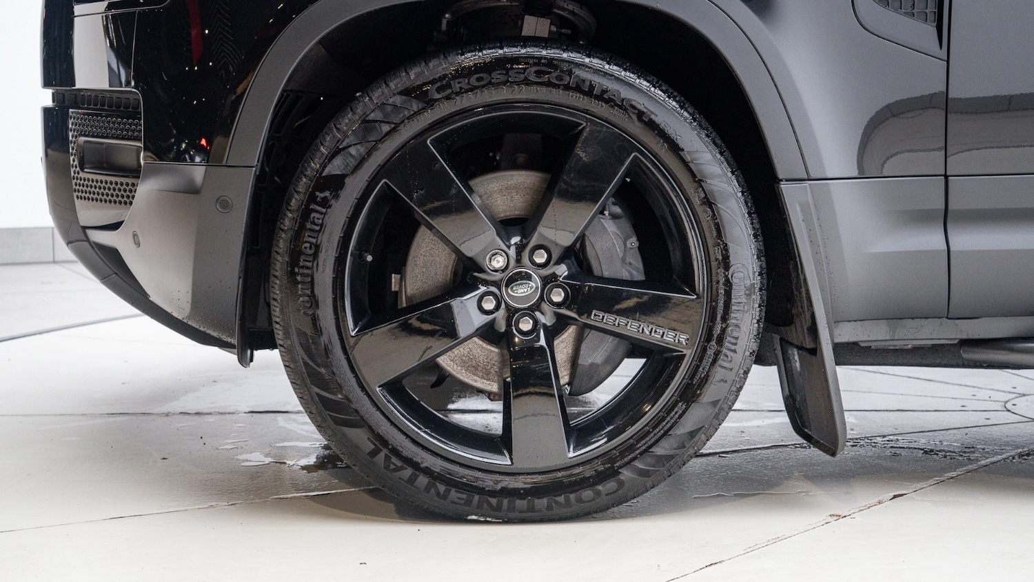 Used Land Rover Defender 2023 for sale - 76921711: Photo 31