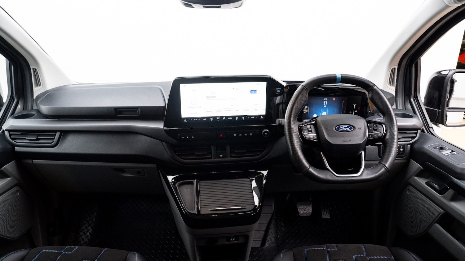 Used Ford Transit Custom 2024 for sale - 76788169: Photo 2