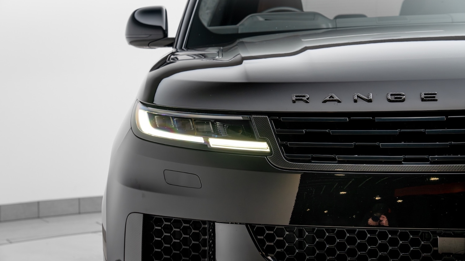 Used Land Rover Range Rover Sport 2024 for sale - 76834858: Photo 5