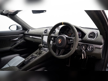 Used Porsche Other 2024 for sale - 77079177: Photo