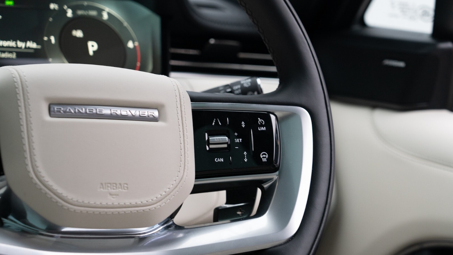 Used Land Rover Range Rover 2025 for sale - 76410540: Photo 17