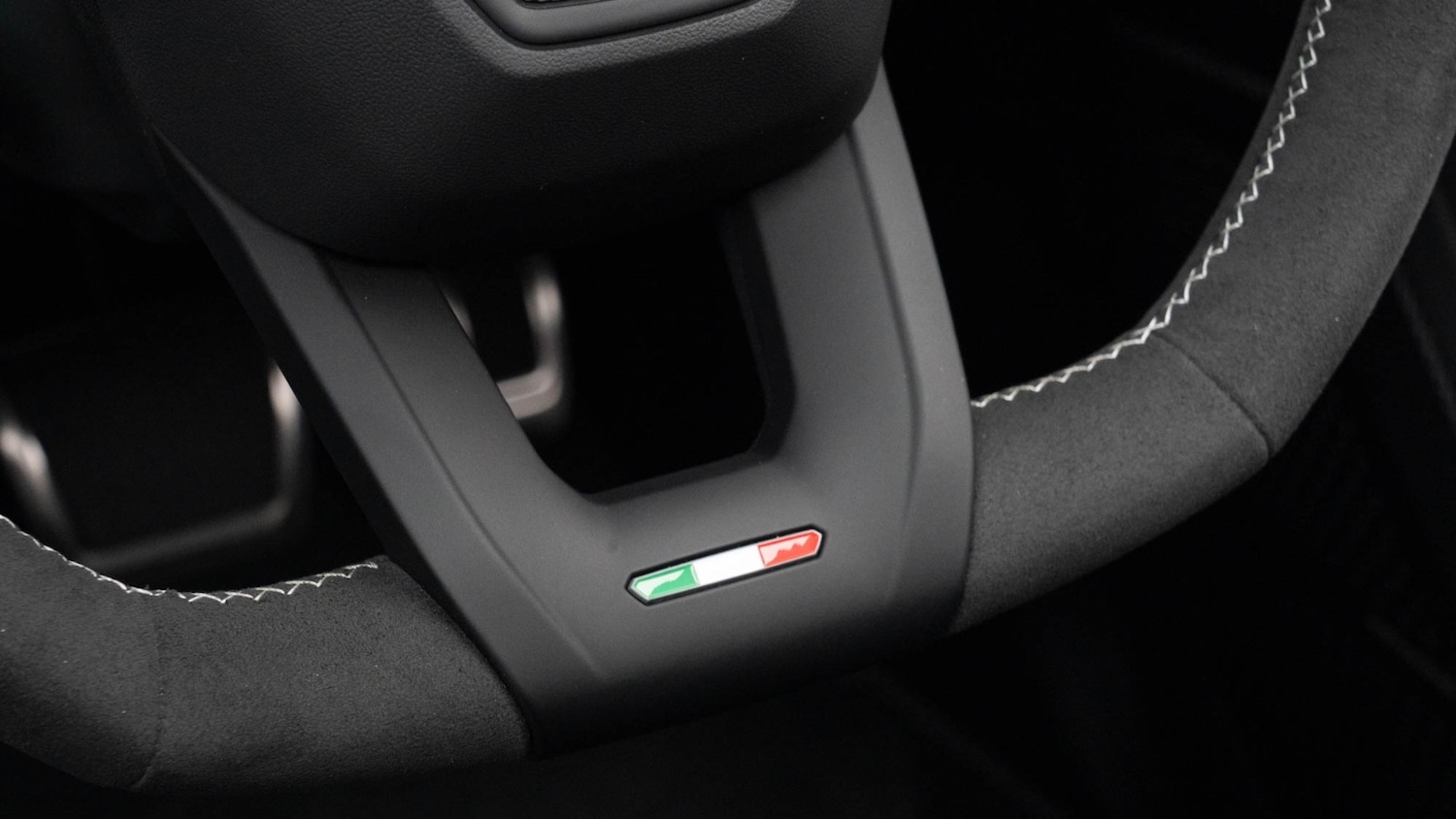 Used Lamborghini Urus 2025 for sale - 76161535: Photo 26