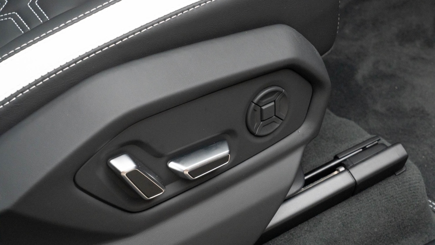 Used Lamborghini Urus 2025 for sale - 76161535: Photo 27