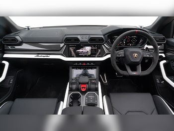Used Lamborghini Urus 2025 for sale - 76161535: Photo 2