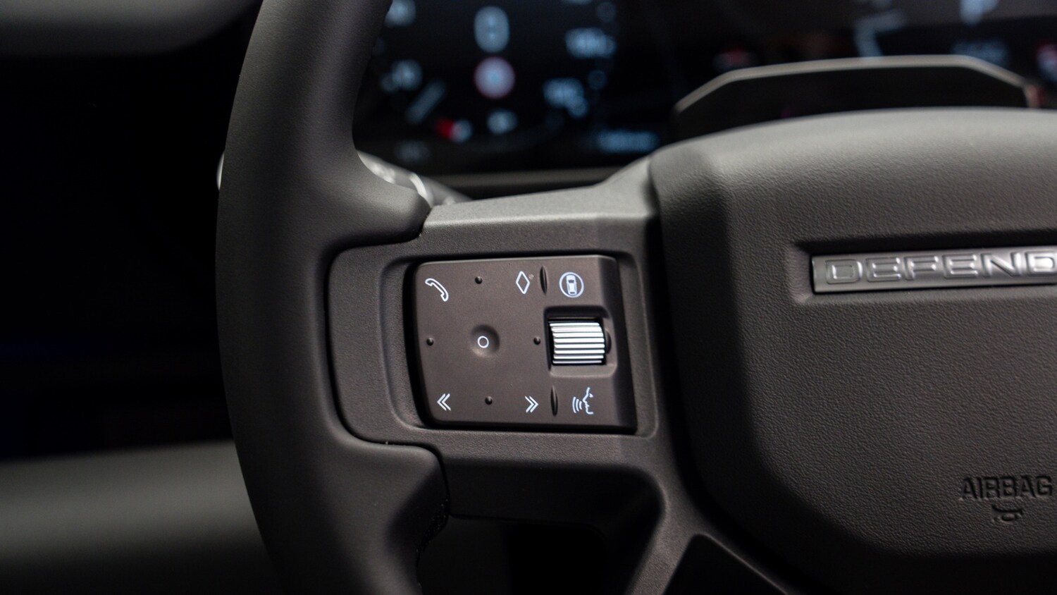 Used Land Rover Defender 110 2026 for sale - 78009096: Photo 12