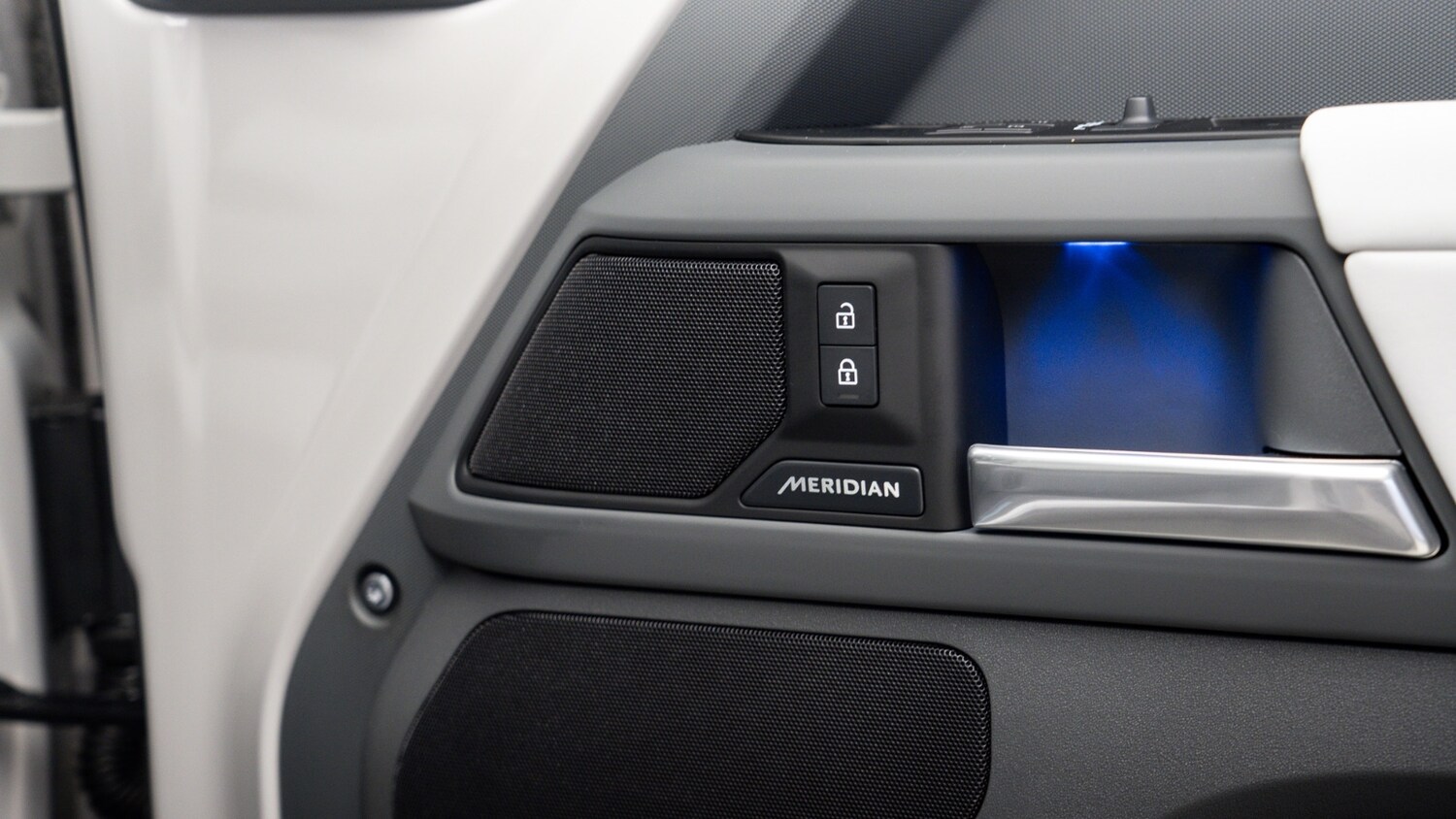 Used Land Rover Defender 110 2026 for sale - 78009096: Photo 27