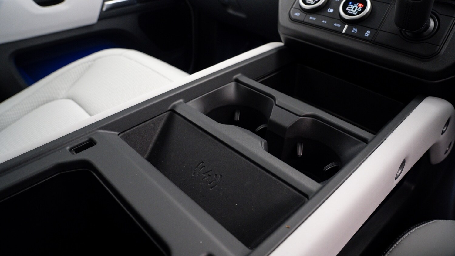 Used Land Rover Defender 110 2026 for sale - 78009096: Photo 35