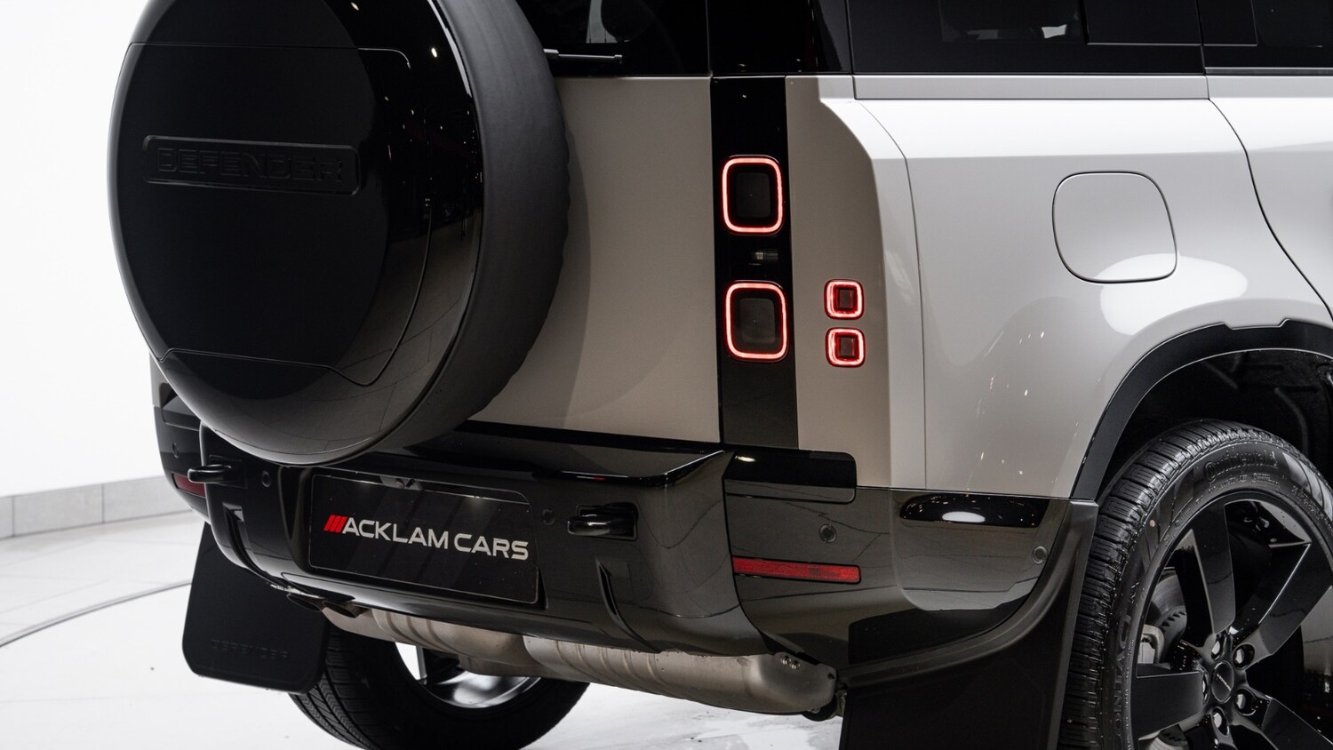 Used Land Rover Defender 110 2026 for sale - 78009096: Photo 44